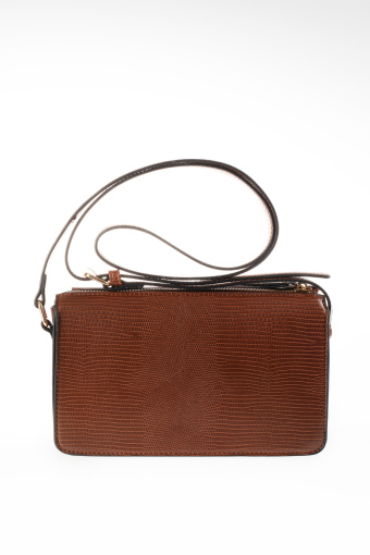 Brązowa listonoszka z naszytą kieszenią