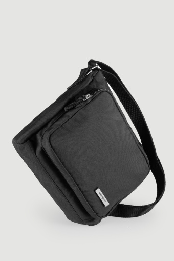 Czarna materiałowa listonoszka