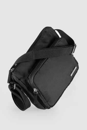 Czarna materiałowa listonoszka