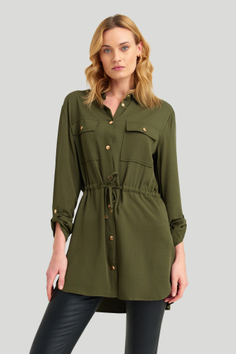 Oliwkowa tunika ze złotymi guzikami