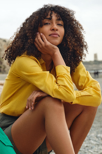 Oversize'owa tunika z dodatkiem lnu, żółta