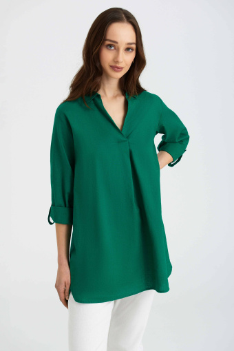 Luźna, zielona tunika z koszulowym kołnierzykiem