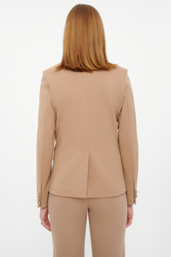 Klasyczny jasnobeżowy żakiet