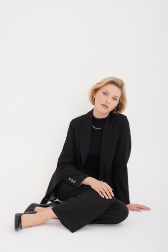 Klasyczny żakiet z printowaną podszewką