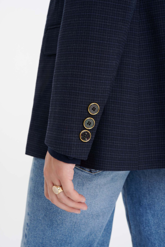 Dwurzędowy żakiet w drobną kratkę