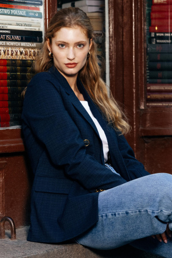 Dwurzędowy żakiet w drobną kratkę