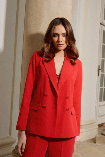 Czerwony dwurzędowy żakiet