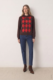 Czekoladowy sweter z nadrukiem w romby