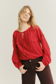 Czerwona bluzka z dodatkiem wiskozy
