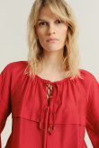 Czerwona bluzka z dodatkiem wiskozy