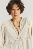 Jasnobeżowa bluzka z mieszanki wiskozy z lnem