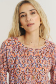 Luźna bluzka z kolorowym nadrukiem etno