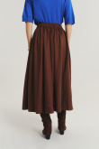 Brązowa lekko rozkloszowana spódnica midi