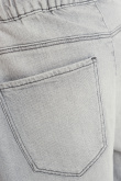 Jasnoszare jeansy z gumką w pasie