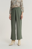 Luźne oliwkowe spodnie z gumką w talii