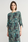 Efektowna zielona sukienka print etno
