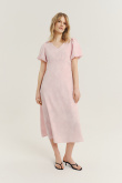 Subtelna jasnoróżowa sukienka midi