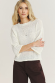 Biały sweter z szerokimi rękawami 3/4