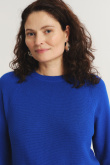 Kobaltowy sweter z rękawem 3/4