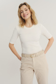 Biały top z rękawem do łokcia