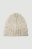 Kremowa czapka beanie