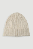 Kremowa czapka beanie