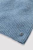 Niebieska prążkowana czapka beanie