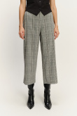 Luźne jasnoszare spodnie w kratę