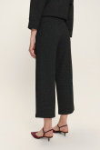 Czarne lekko połyskujące spodnie 7/8