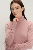 Sweter z golfem w kolorze pudrowo-różowym 