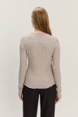 Efektowny, jasnobeżowy longsleeve 