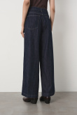 Ciemnogranatowe jeansy wide leg