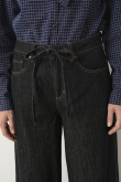 Czarne jeansowe spodnie wide leg