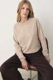 Uniwersalny jasnobeżowy sweter