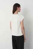 Bawełniany t-shirt w kremowym kolorze