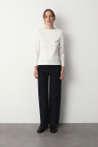 Casualowy longsleeve w białym kolorze 