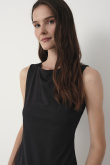 Elastyczny czarny top basic 
