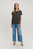 Luźny czarny top z drobne paski