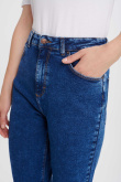 Granatowe jeansy mom fit