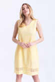 Prosta sukienka z ozdobną mereżką, jasnożółta