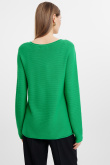 Sweter w zielonym kolorze