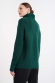 Zielony sweter z metaliczną nitką
