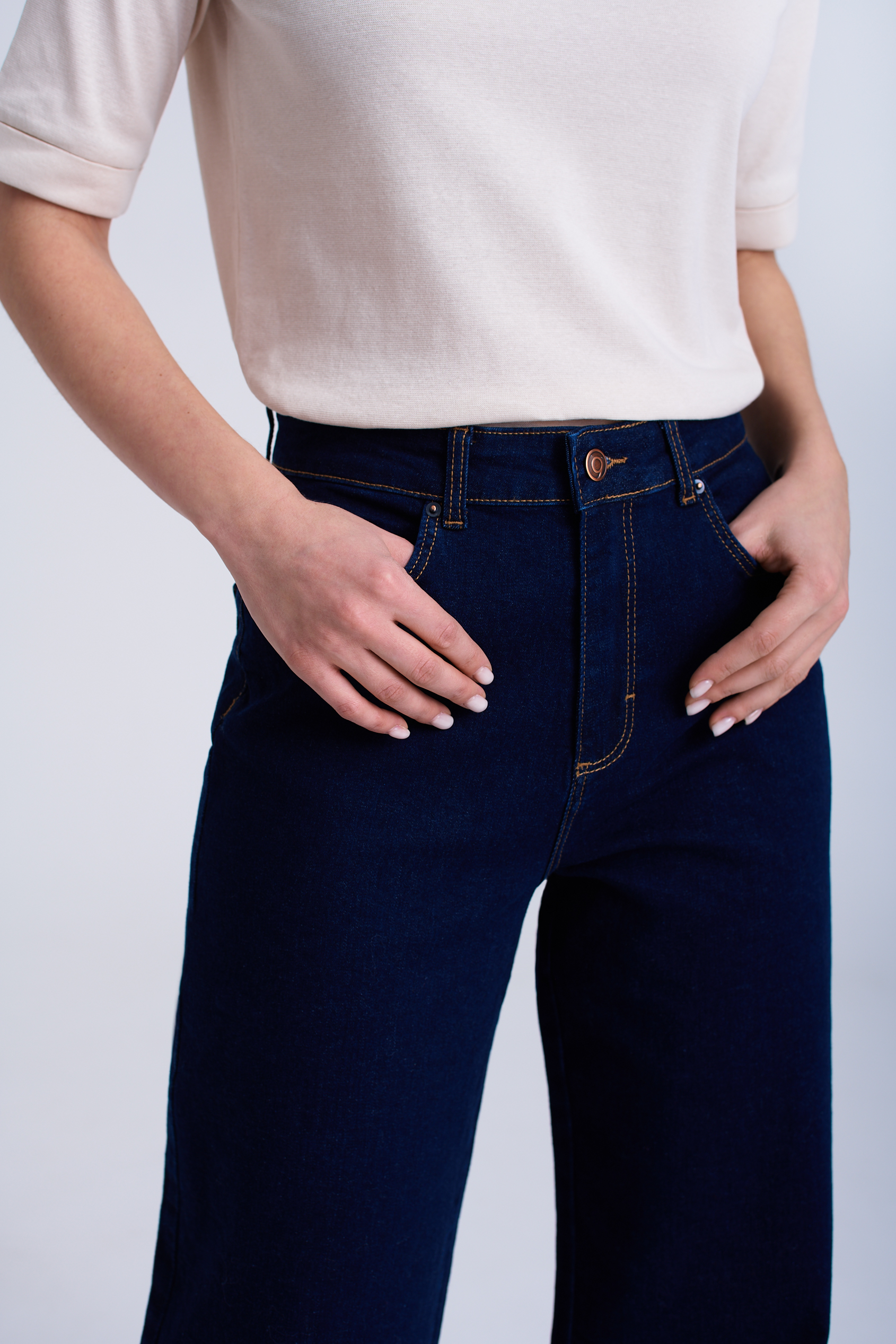 Granatowe jeansy wide leg