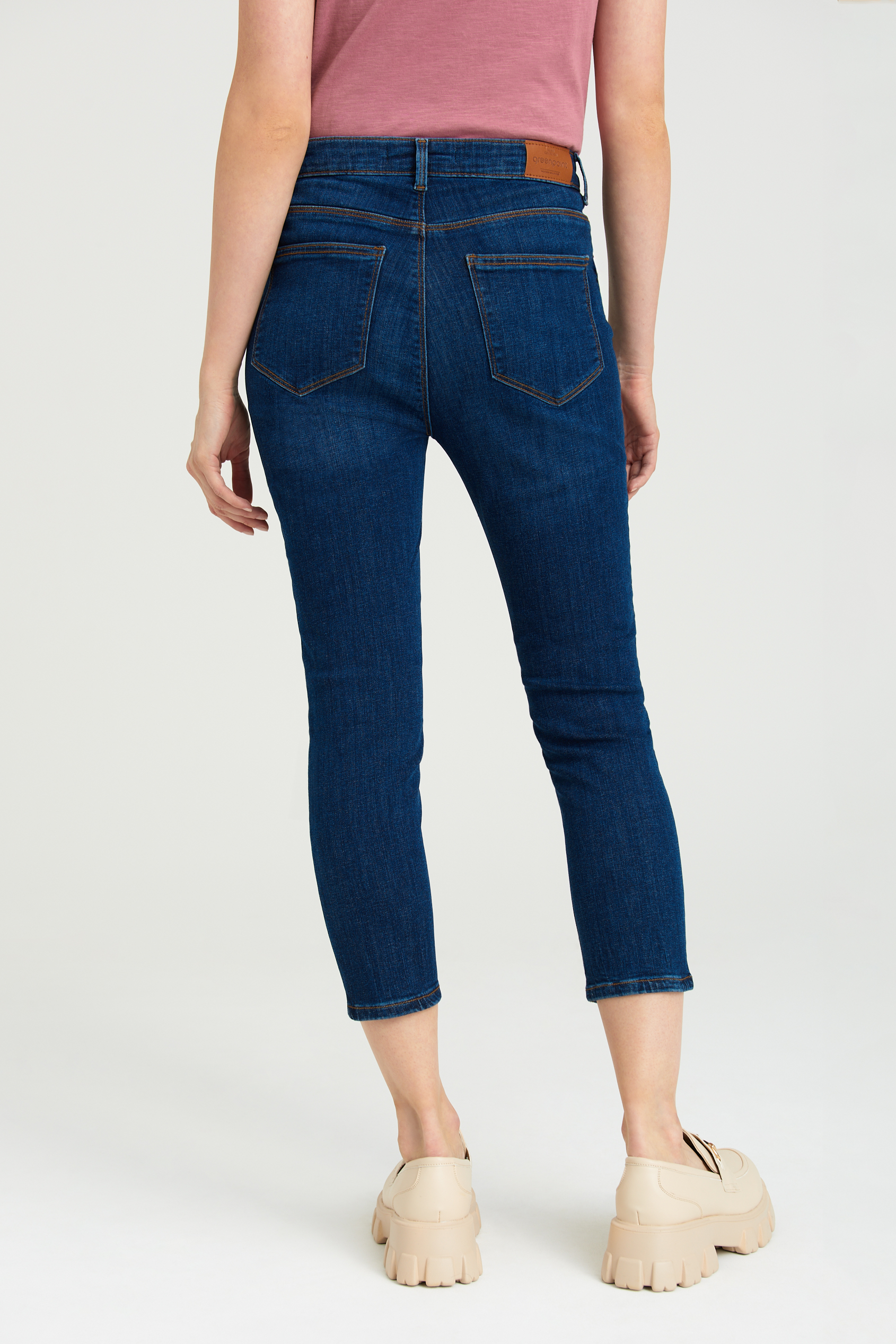 Ciemnogranatowe jeansy, fason skinny-cropped