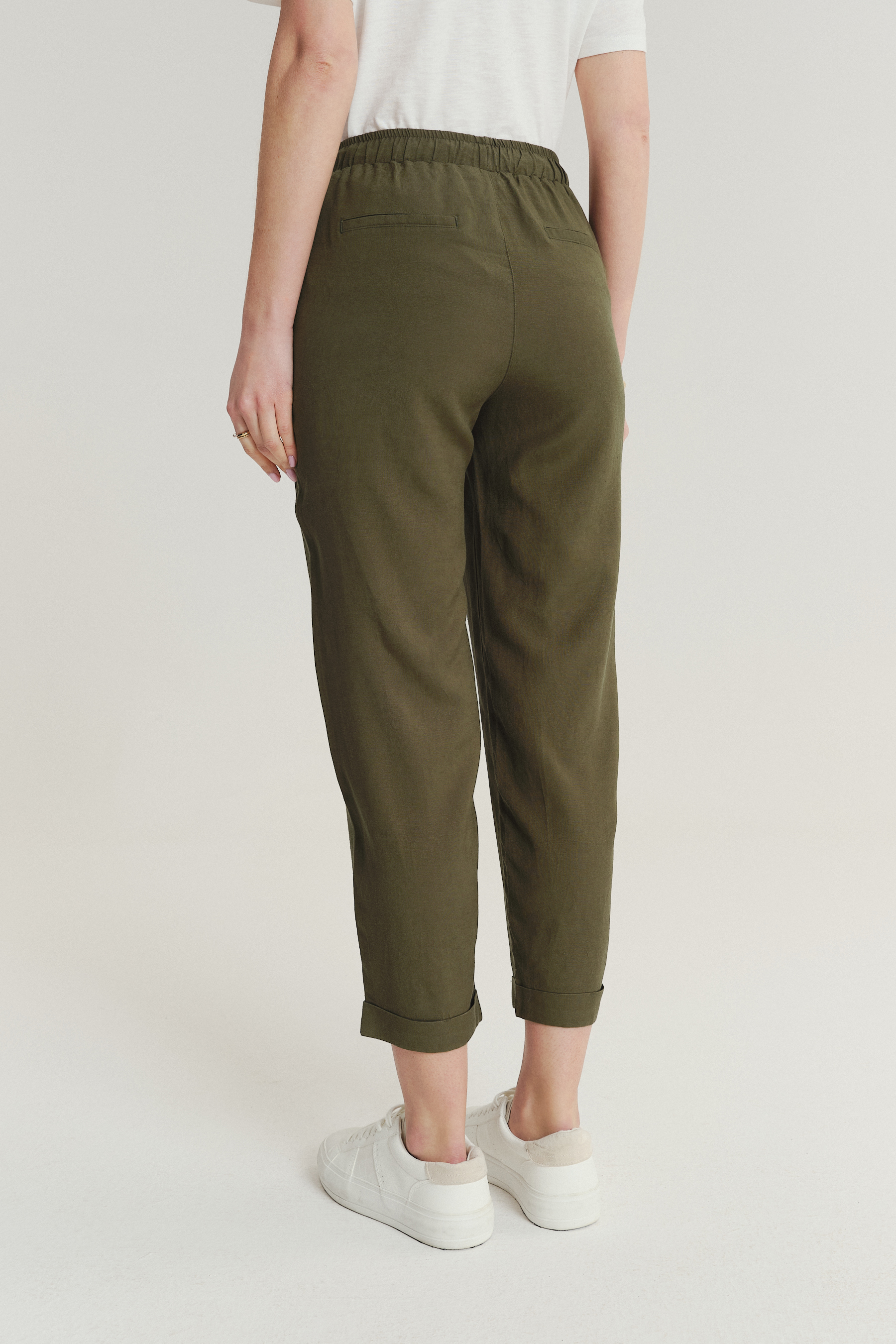 Lniano-wiskozowe spodnie w kolorze khaki