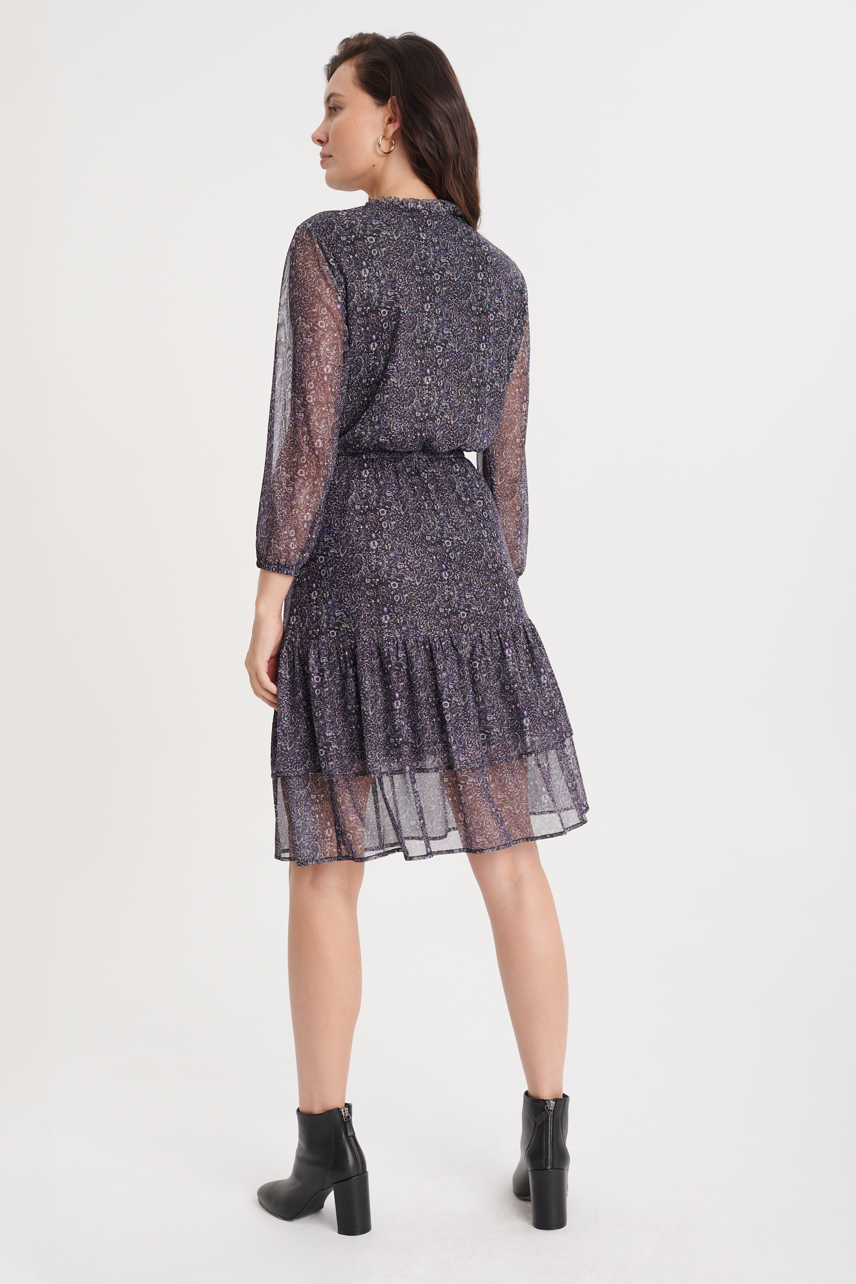 Sukienka mini z nadrukiem typu paisley