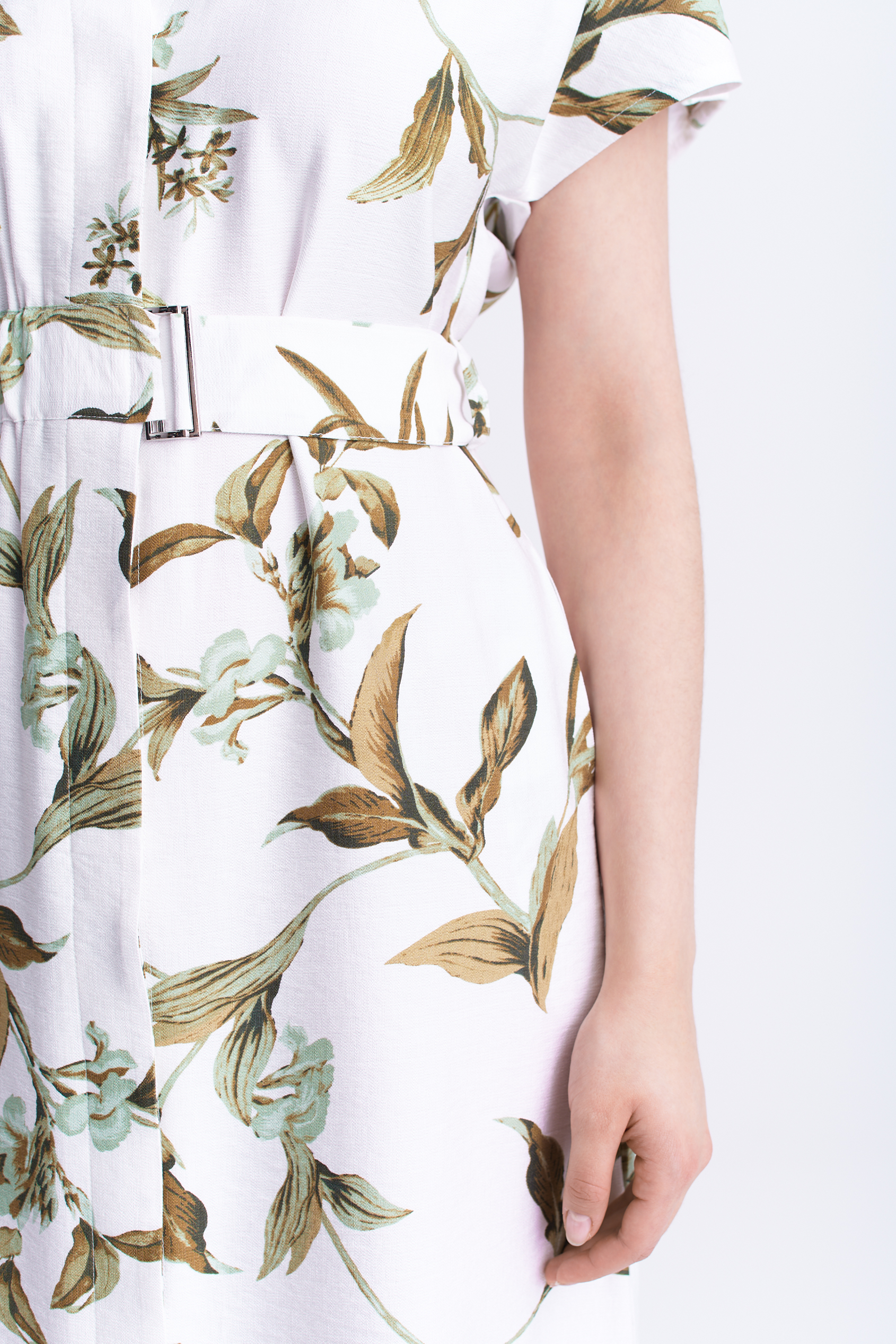 Sukienka midi z roślinnym printem