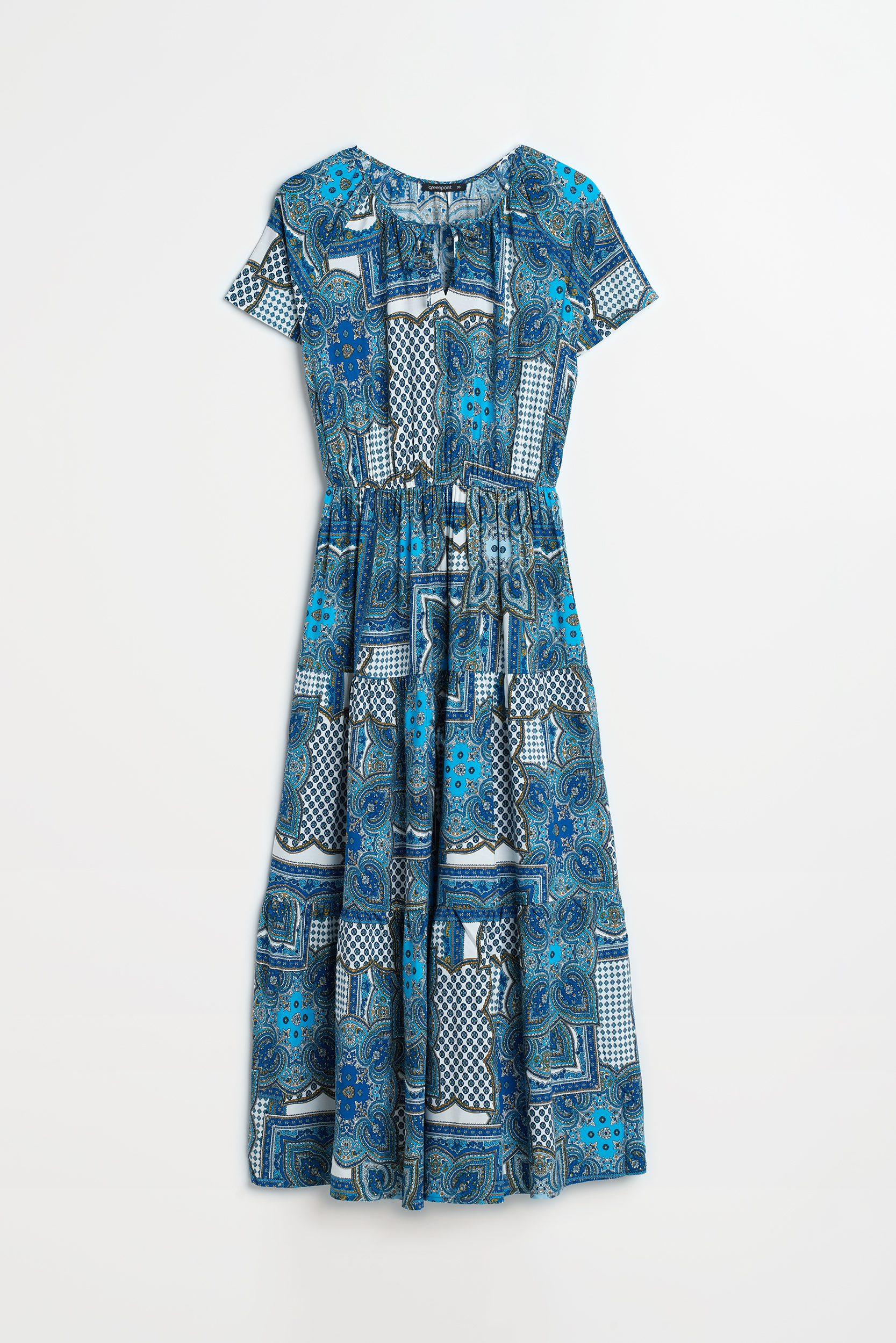 Błękitna sukienka maxi z wiązaniem przy dekolcie