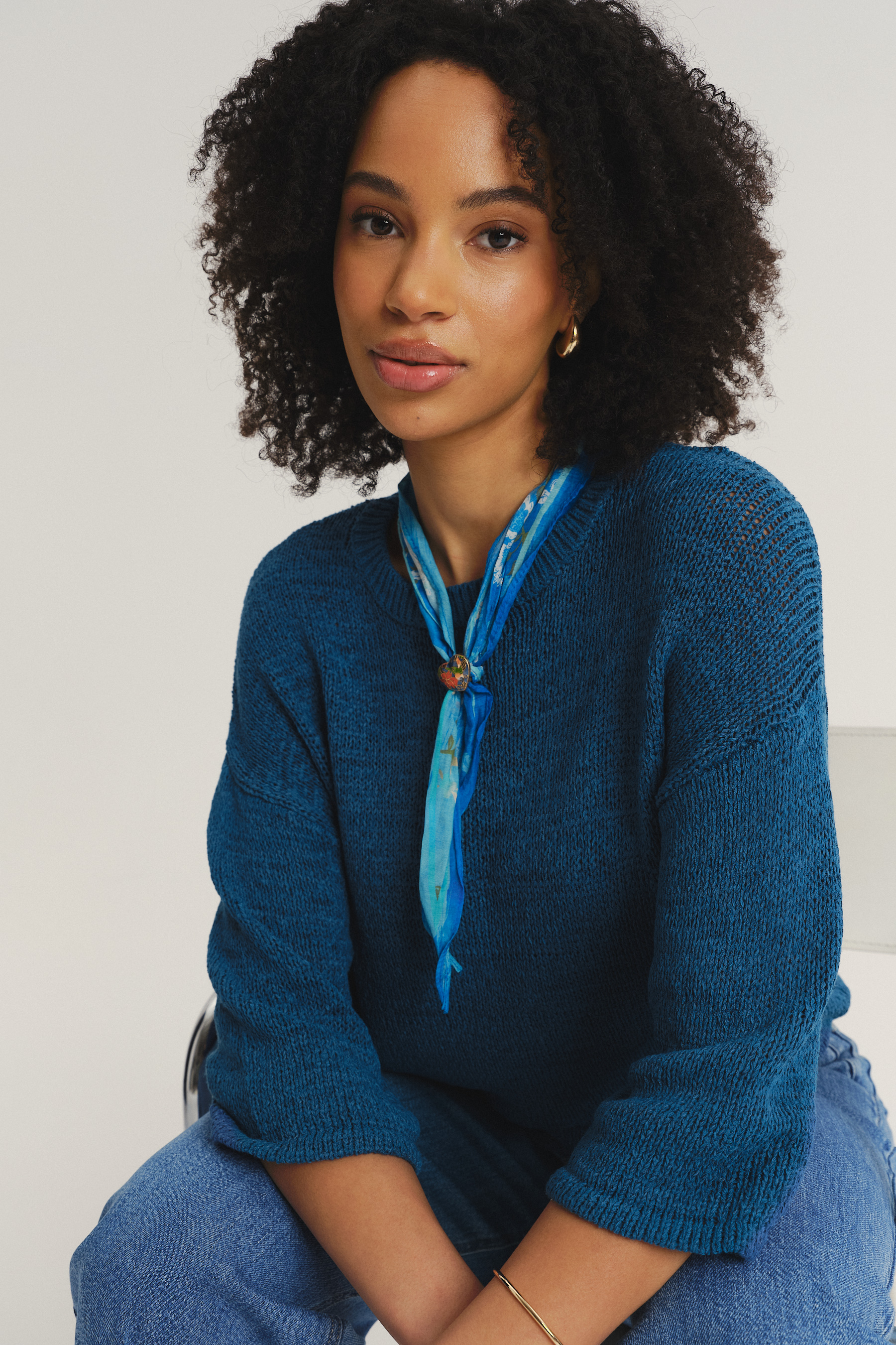 Turkusowy sweter z rękawem 3/4